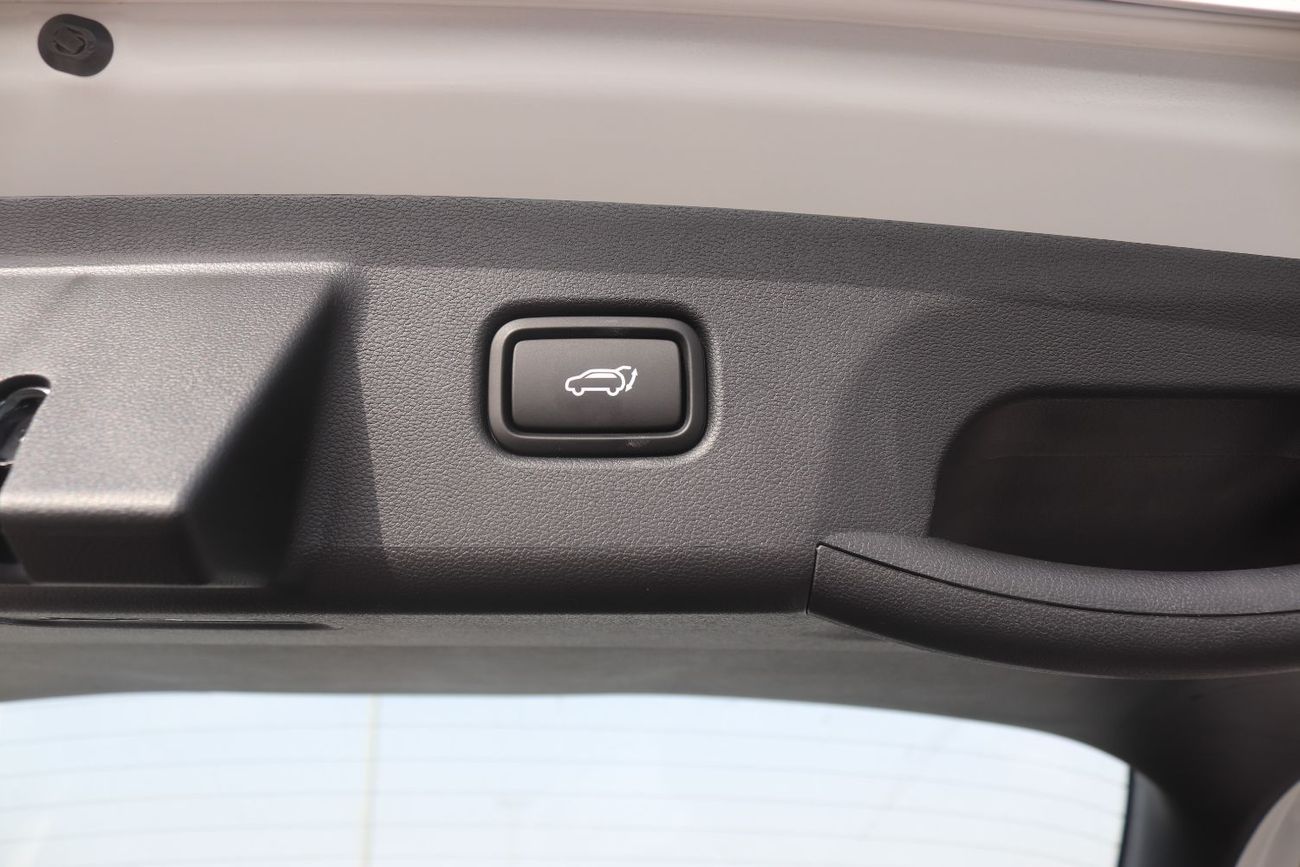 Hyundai Tucson 2.0L , Seat Heating - Cooling, Panoramic Roof, Push Start, Full Option Model 2025