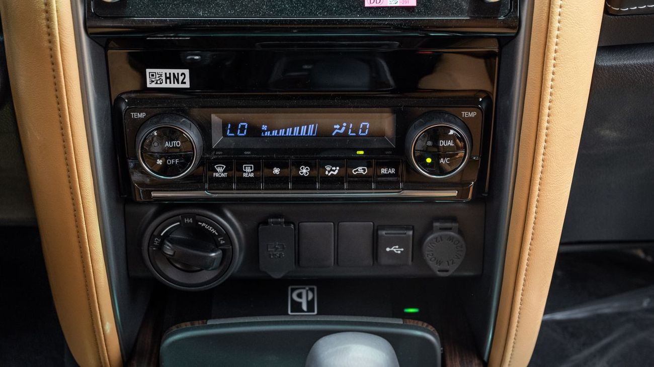 Toyota Fortuner Toyota Fortuner 2.7 AT High -2025YM