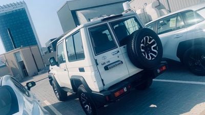 تويوتا لاند كروزر 70 LC71 LX