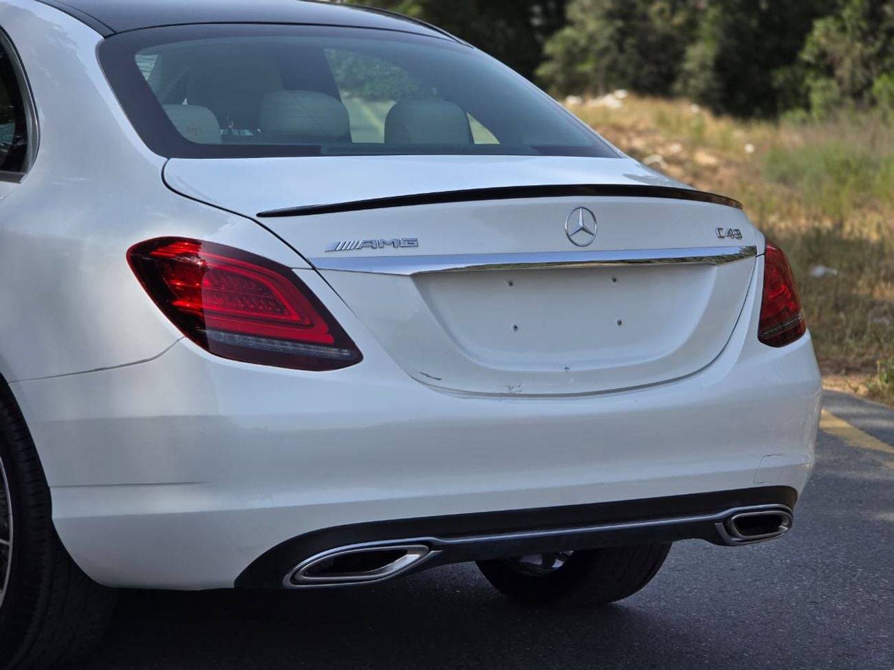 مرسيدس بنز C 300 Premium 2.0L