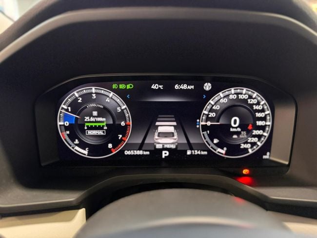 Mitsubishi Outlander PREMIUM LAUNCH EDITION, миниатюра 20