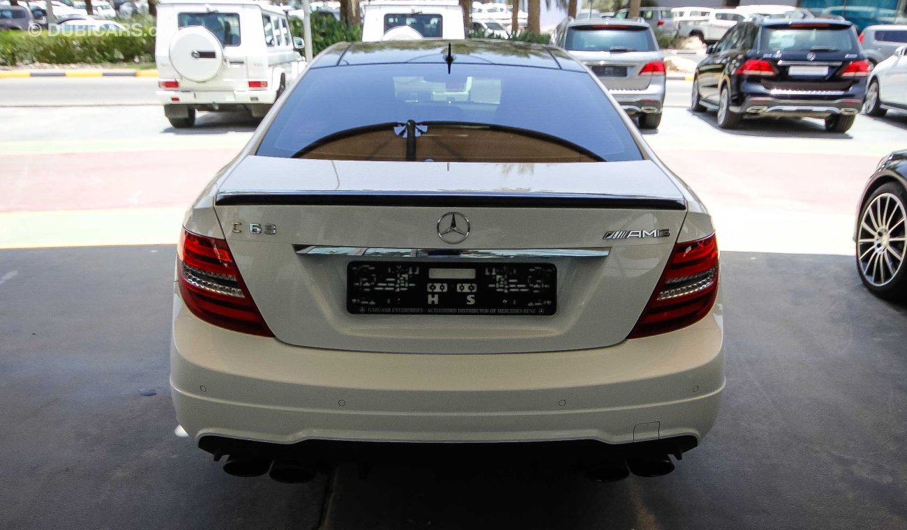 مرسيدس بنز C 63 كوبيه