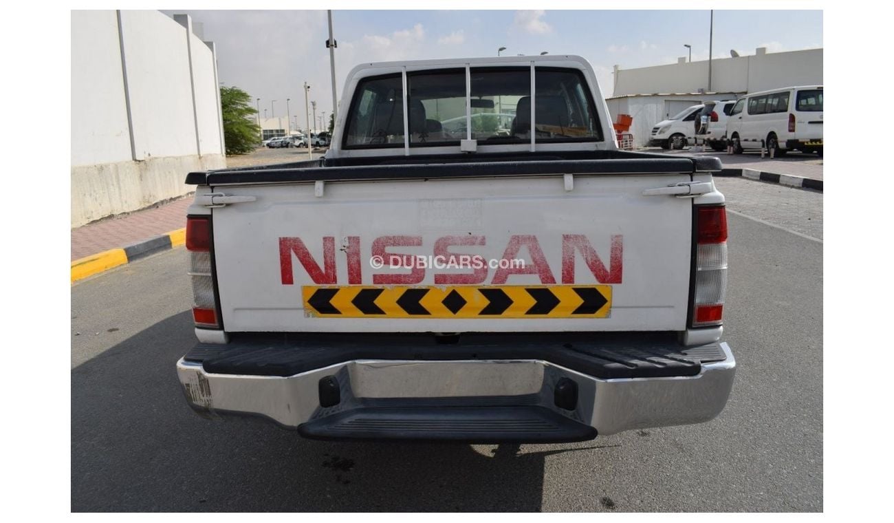 Nissan Pickup Nissan D/C pick up, model:2015. Excellent condition
