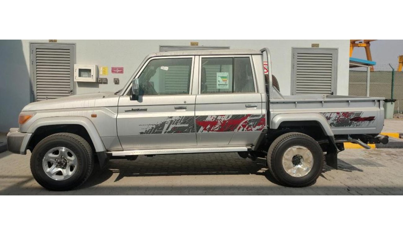 Toyota Land Cruiser Pick Up 4.5L V8 Diesel, M/T / Double Cabin / Full Option  Available in Different Colors.(LOT # LCRP22)