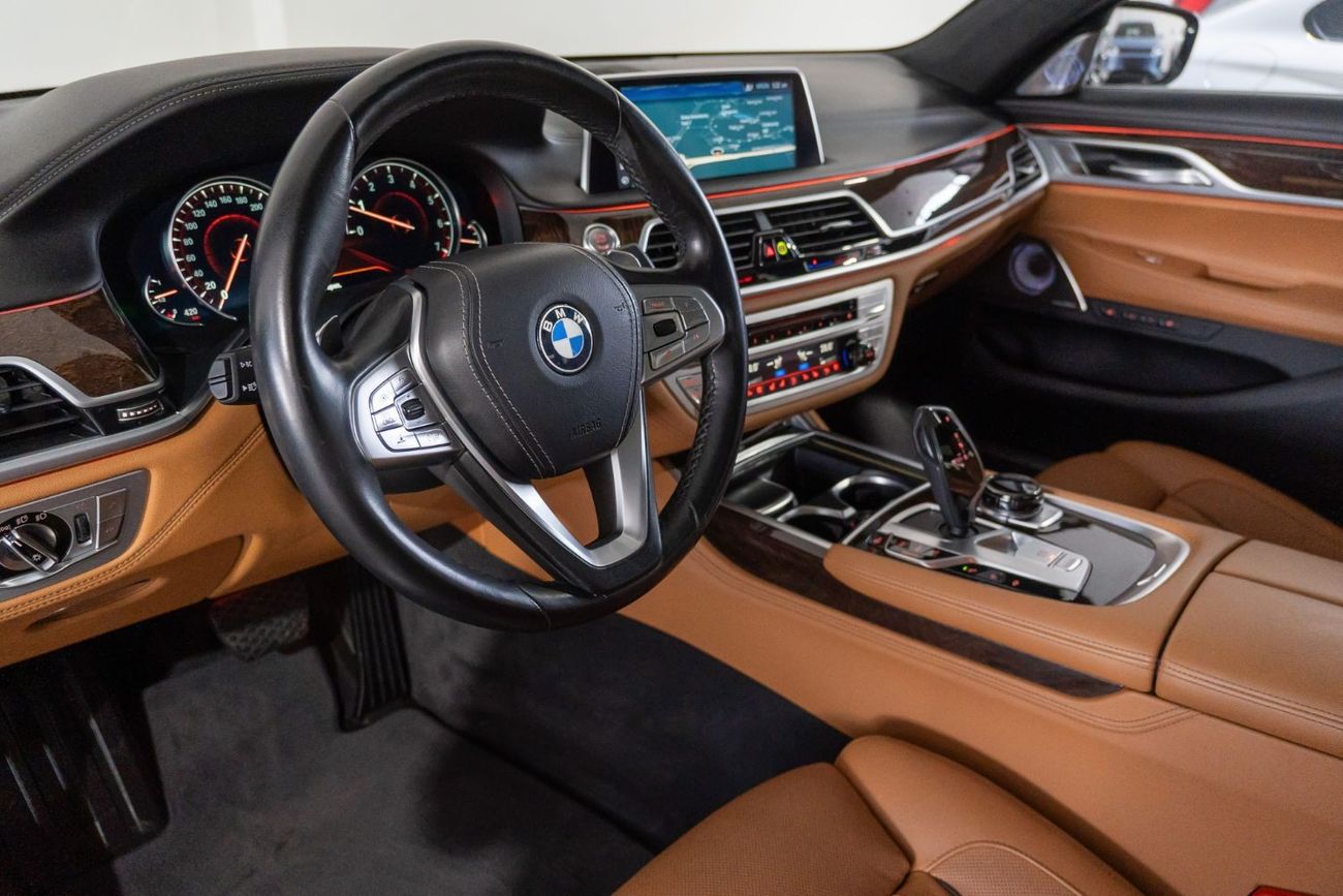 BMW 750Li Luxury