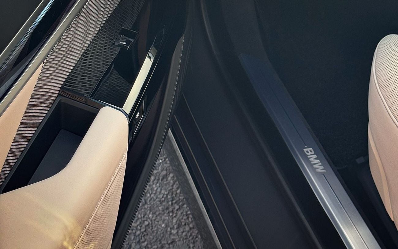 بي أم دبليو i7 XDRIVE60 BUSINESS EXCELLENCE xDrive60 Excellence Pro Right Hand Drive