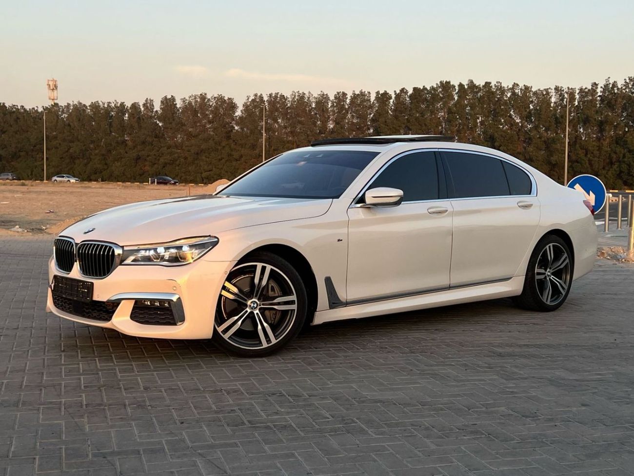 BMW 740Li Std 3.0L