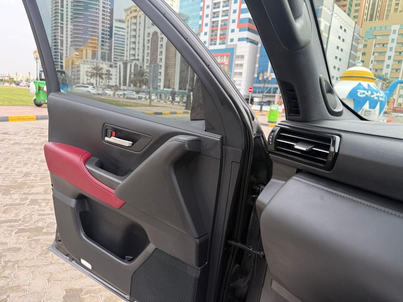 Toyota Land Cruiser FJA300R GR Sport