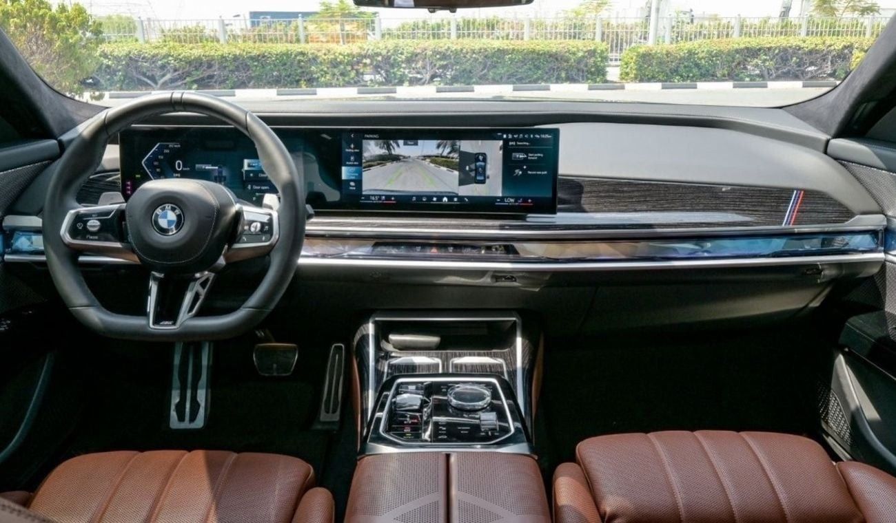 BMW 740Li BMW 740i 2023 Excellent Condition with 5 Years Dealer Warranty and Service contract AGMC