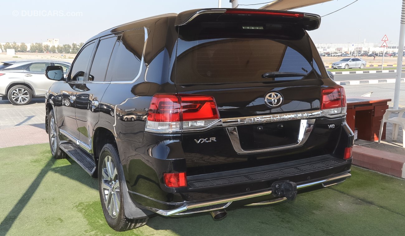 Toyota Land Cruiser VXR V8 Facelift to 2019