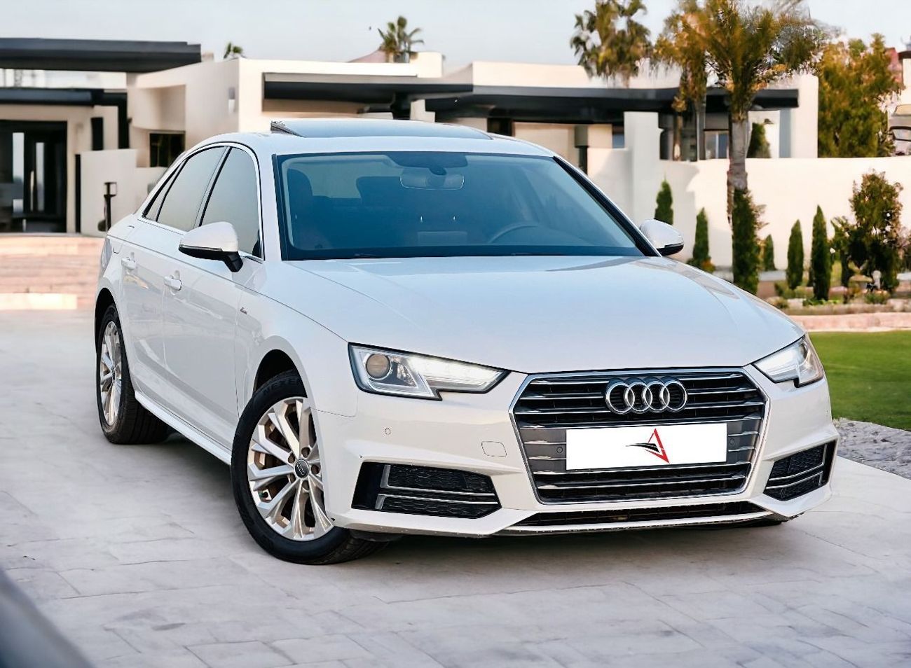 أودي A4 30 TFSI ديزاين S لاين و سبورت باكج