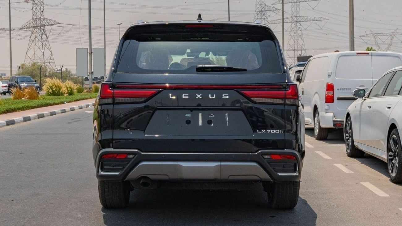 لكزس LX 700h 2025 Lexus LX700h Signature 3.5L AT Hybrid (Black) 5 Seats