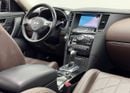 Infiniti QX70 2018 Infinite QX70 Sport Luxury, 1 Year Warranty, Infiniti Service History, Excellent Condition, GCC