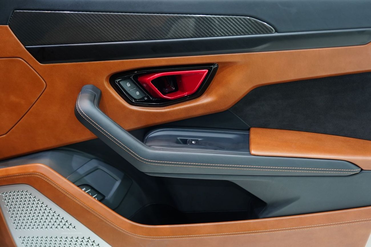 Lamborghini Urus S 4.0T V8 60th Anniversary Edition, Carbon Interior, Rear Entertainment, Dealer Warranty!!