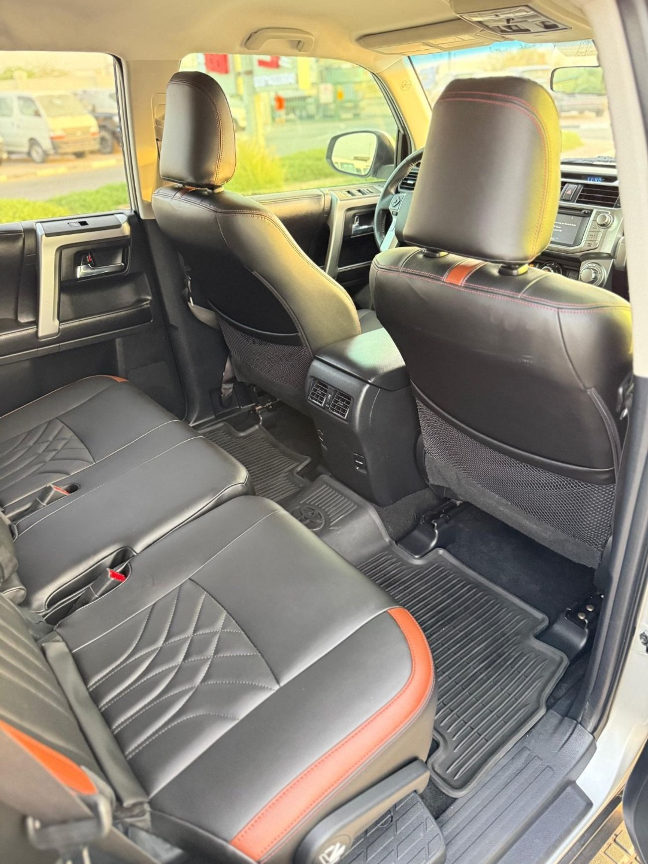 تويوتا Runner4 SR5 premium 4WD