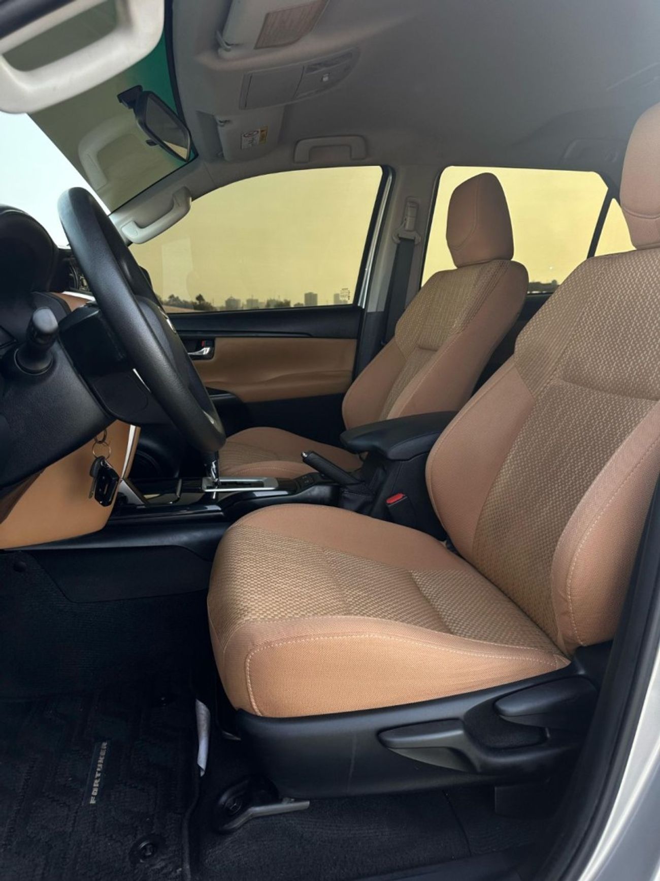 تويوتا فورتونر 2.7L EXR