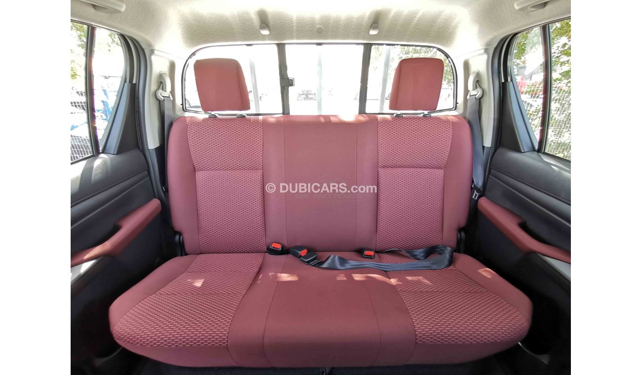 Toyota Hilux 2.8L 4CY Petrol, 17" Rims, Fabric Seats, Xenon Headlights, Dual Airbags, CD Player (CODE # THBS03)
