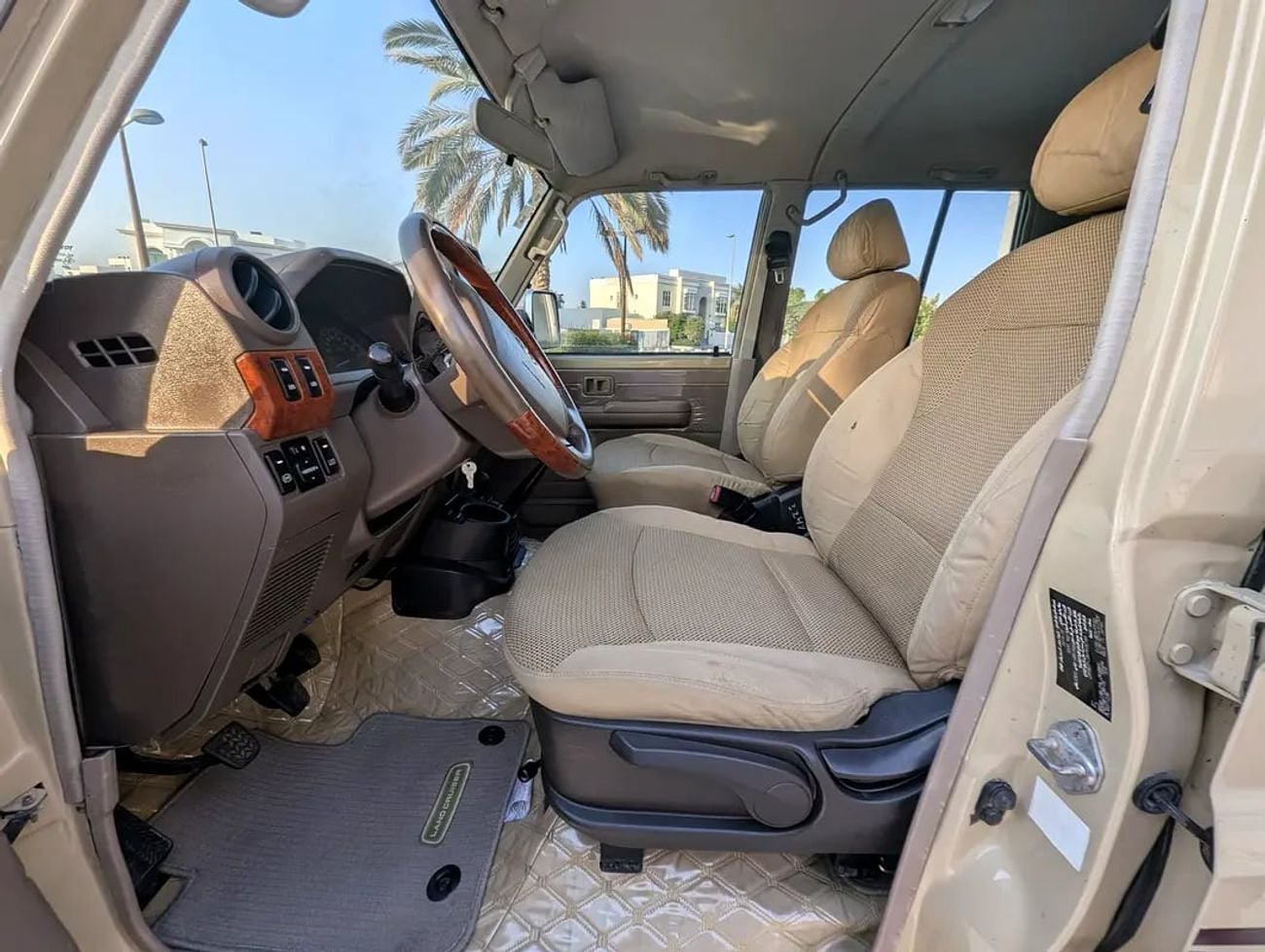 Toyota Land Cruiser 70 LC 79 LX - DIESEL - GCC Specs - Ready Adventure!