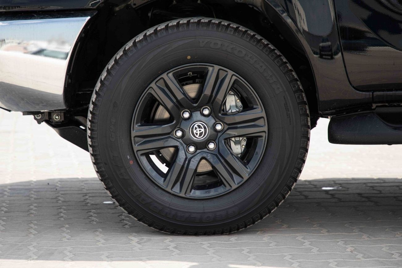 Toyota Hilux 2024 Toyota Hilux 4X4 DC 2.7 HI - Attitude Black inside Black