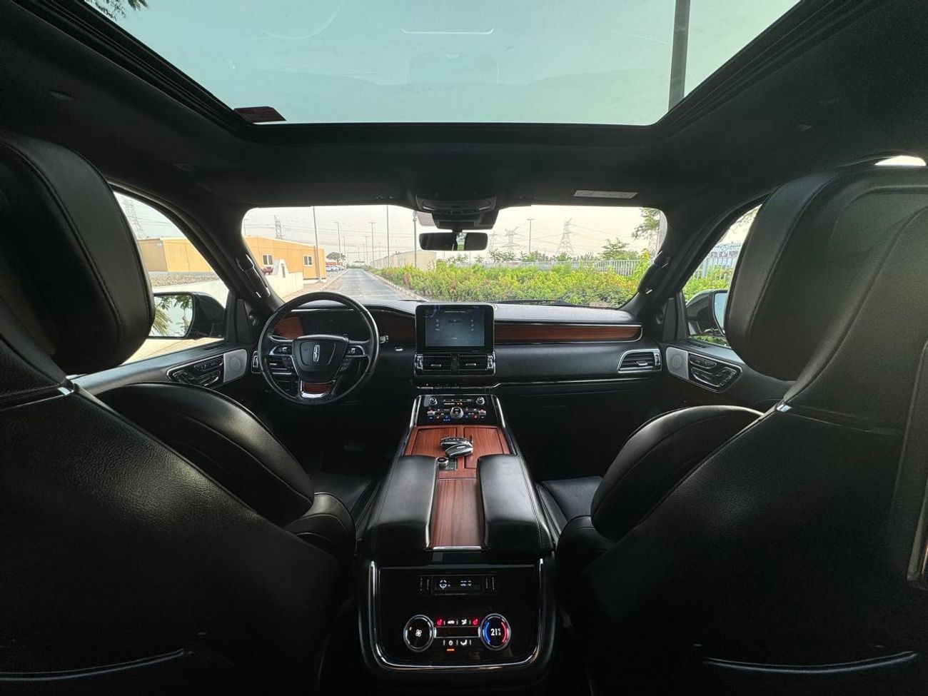 Lincoln Navigator Reserve LINCOLN NAVIGATOR 2018 GCC FULL SERVICE HISTORY