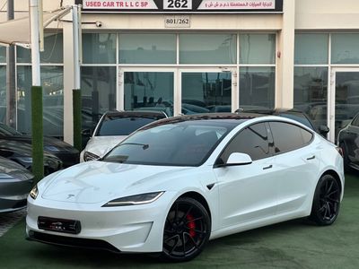 Tesla Model 3 PERFORMANCE
