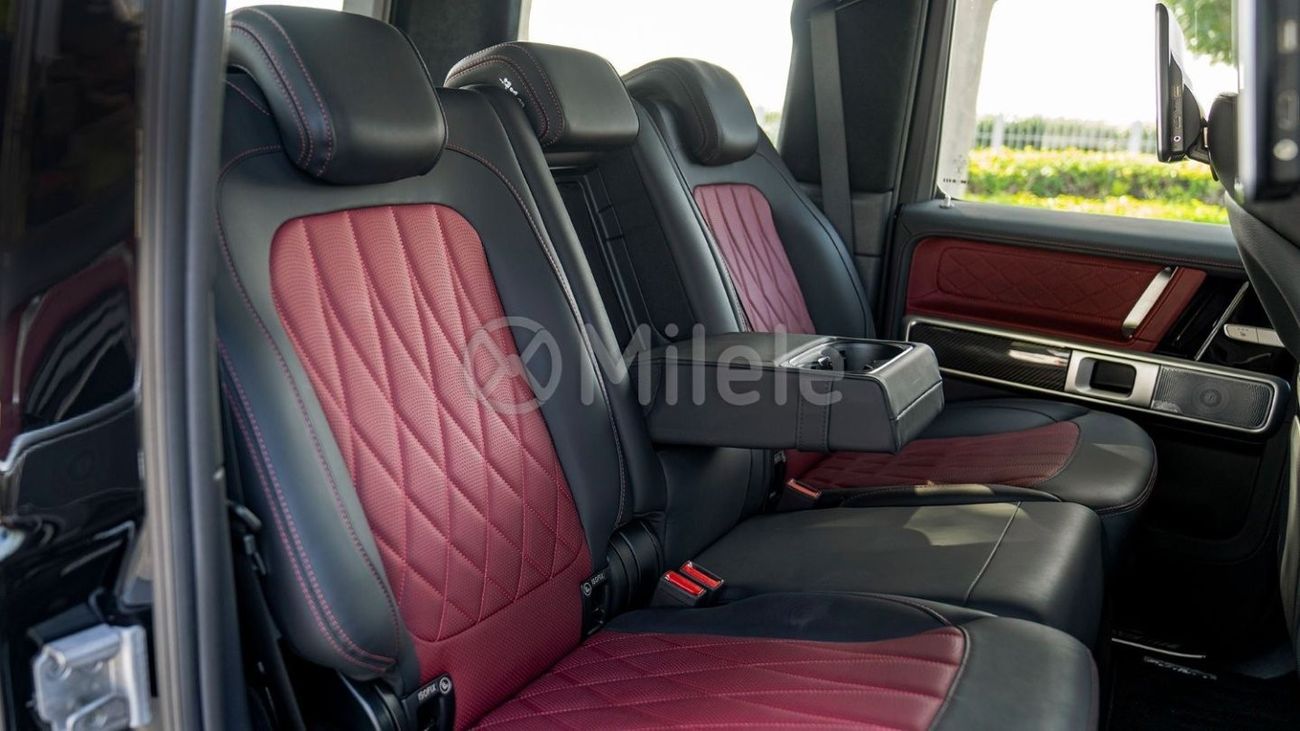 Mercedes Benz G63 AMG Full Carbon / Night Package / Maybach Rim