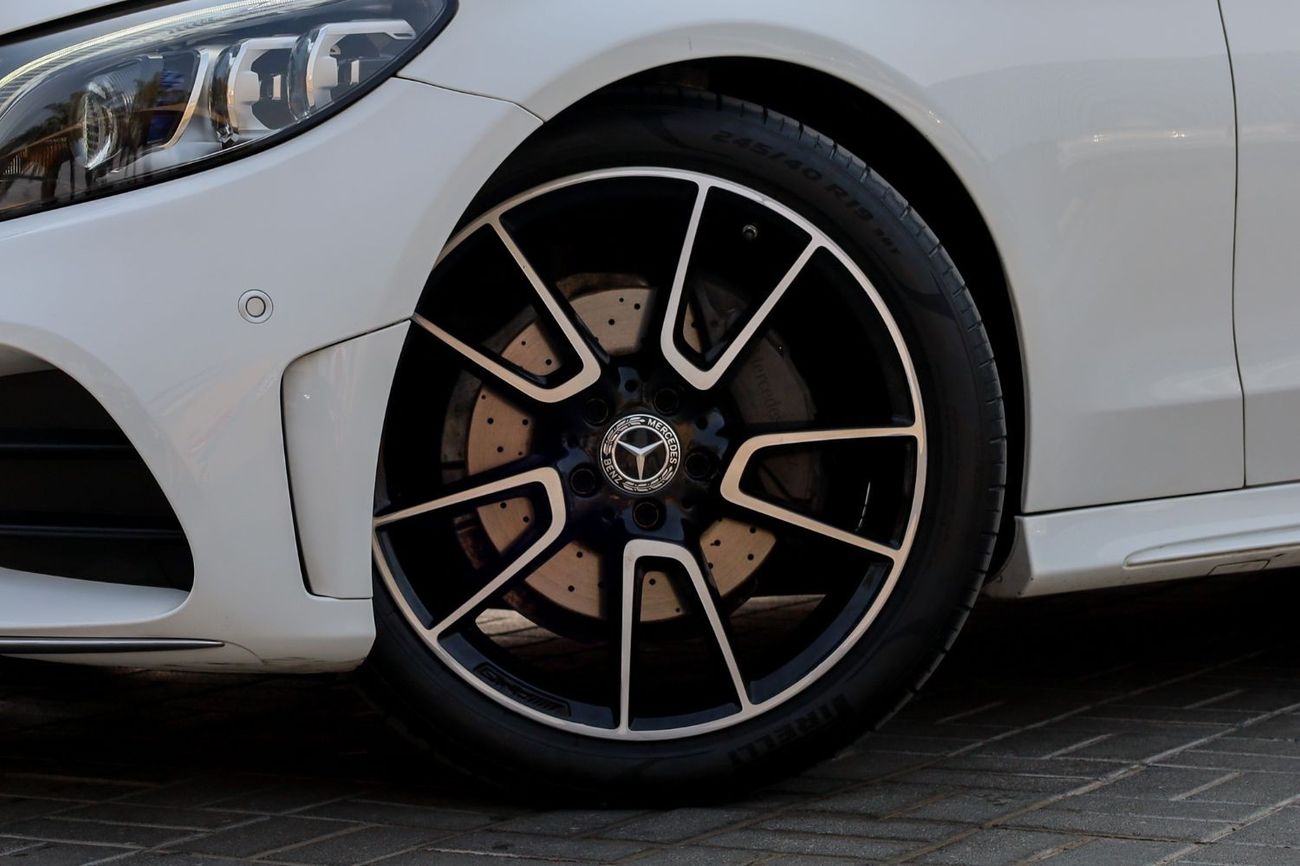 Mercedes-Benz C 200 Premium Mercedes-Benz C200 Convertible 2020 GCC under Warranty with Flexible Down-Payment/ Flood Fre