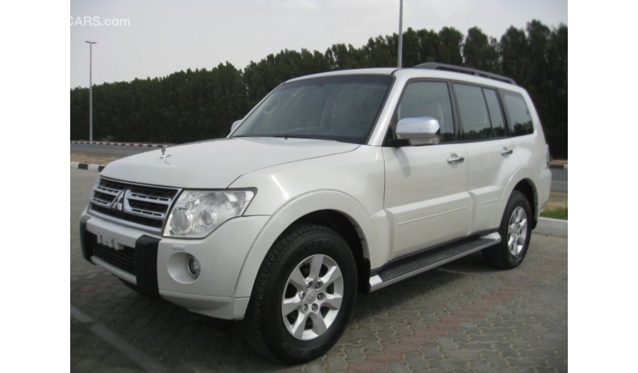 Mitsubishi Pajero 3.5 2013 top of the range