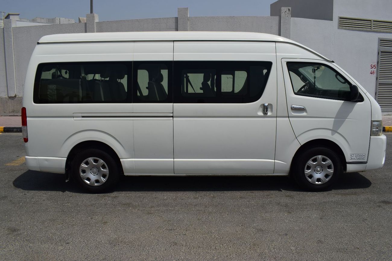 Toyota Hiace GL 15 seater bus, model:2016