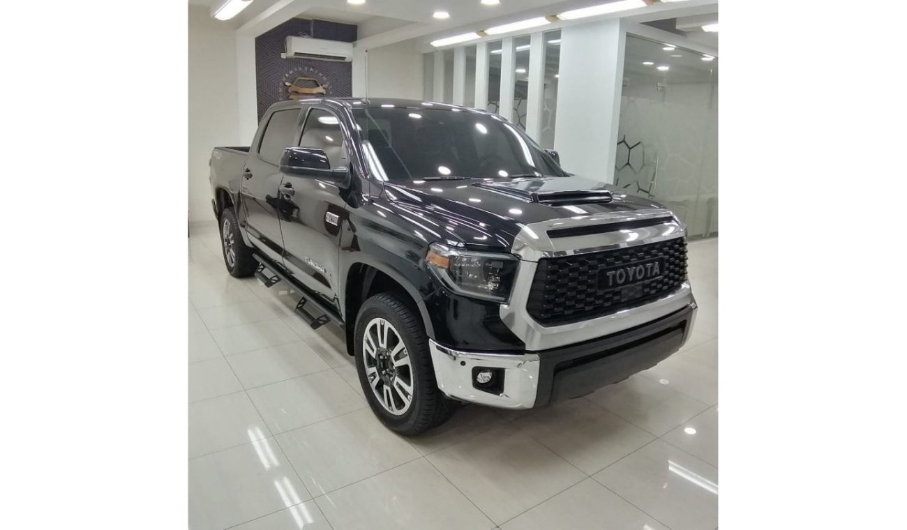 Toyota Tundra Std TOYOTA TUNDRA 2018 SPORT BLACK V8 - 5.7 L 49000 KM REAR CAMERA GREY INTERIOR