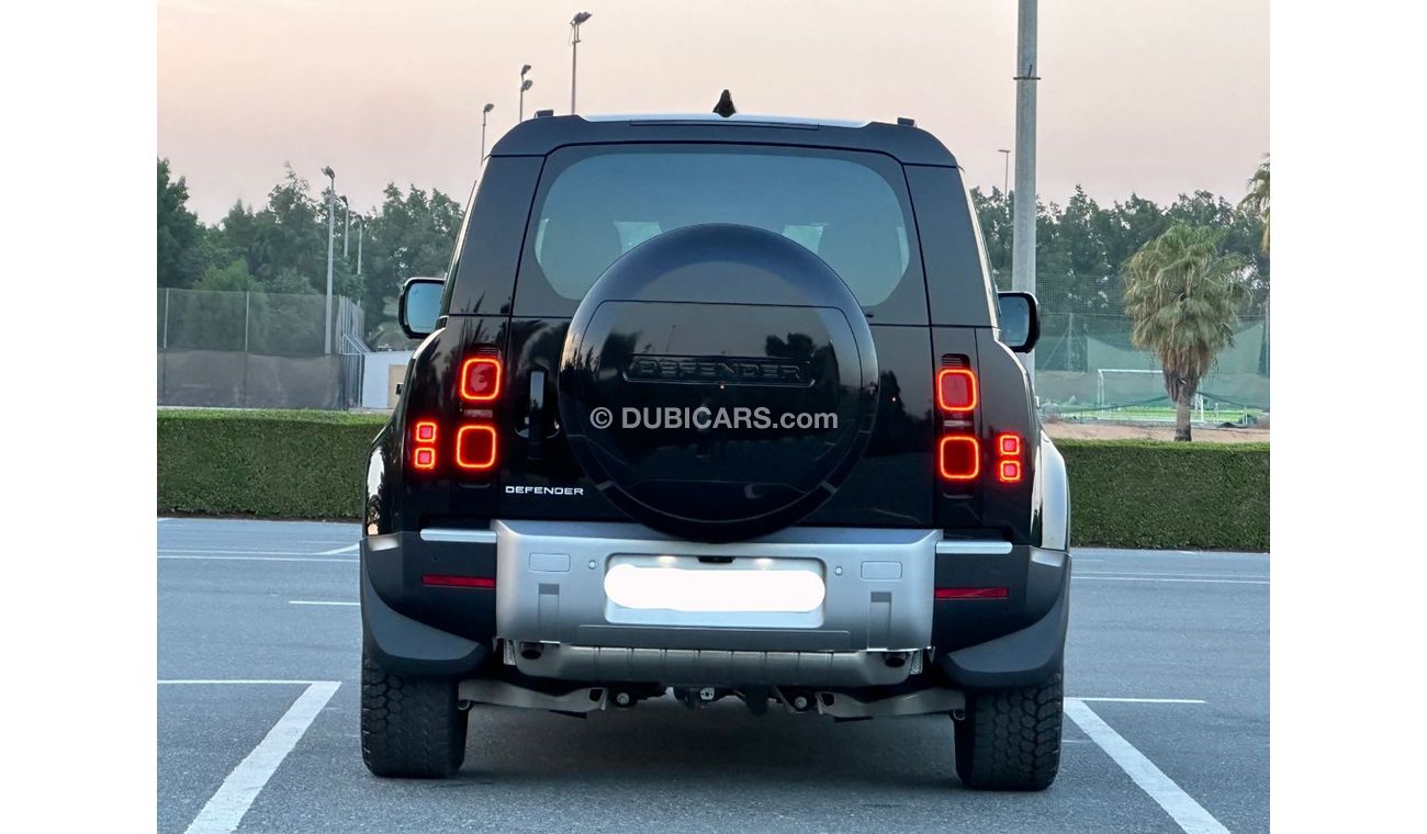 لاند روفر ديفندر DEFENDER P300 110 SE 2024 // GCC (AL TAYER) // CONTRACT SERVICE 65KM // 5 WARRANTY