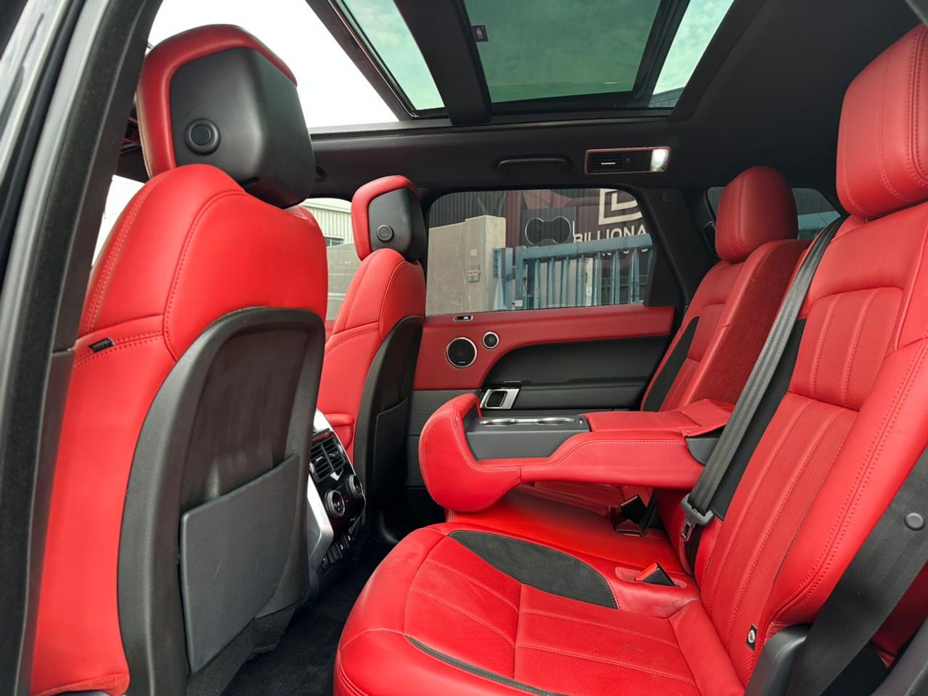 لاند روفر رينج روفر سبورت HSE 3.0L (335 HP)