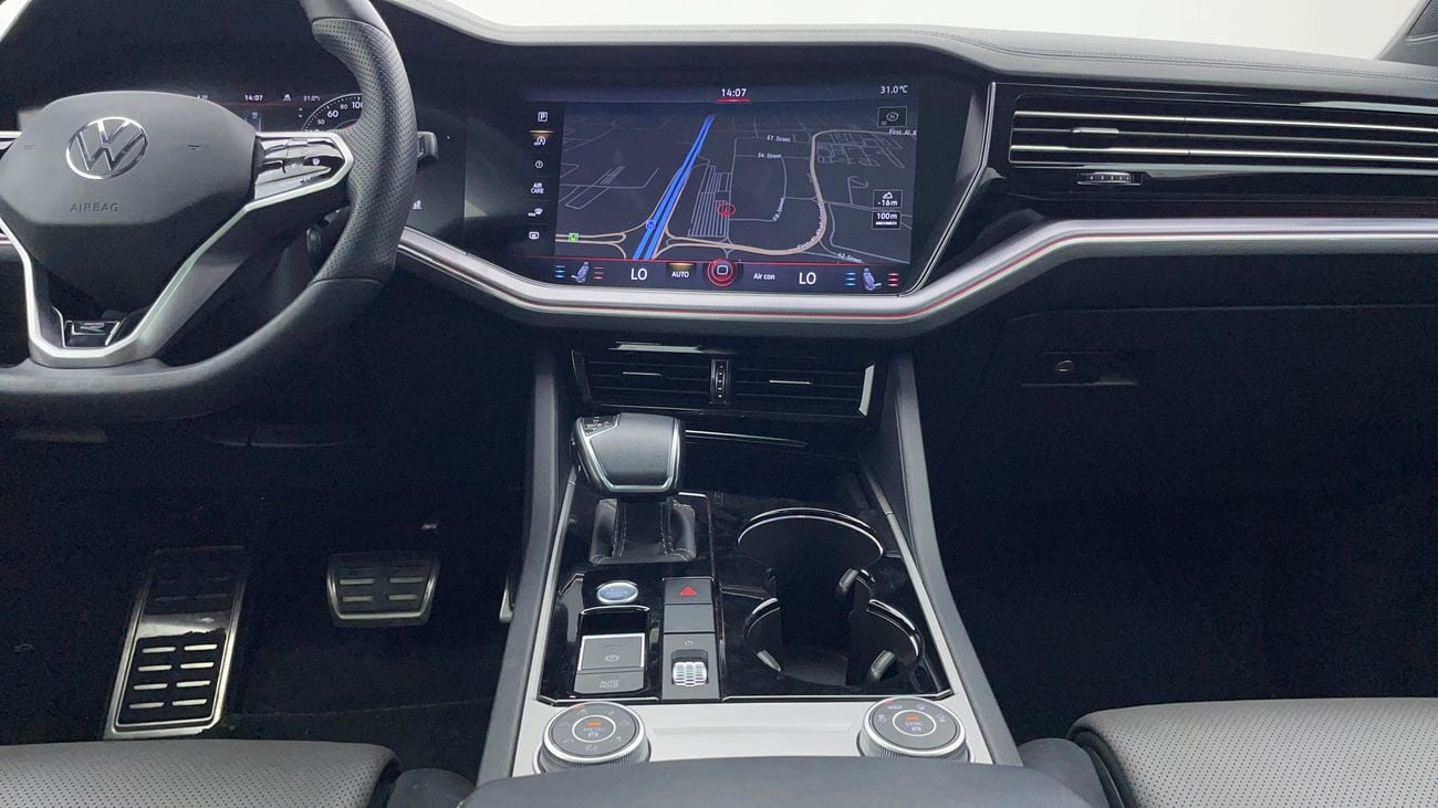 فولكس واجن طوارق R LINE 3 | بدون دفعة مقدمة | اختبار القيادة في المنزل