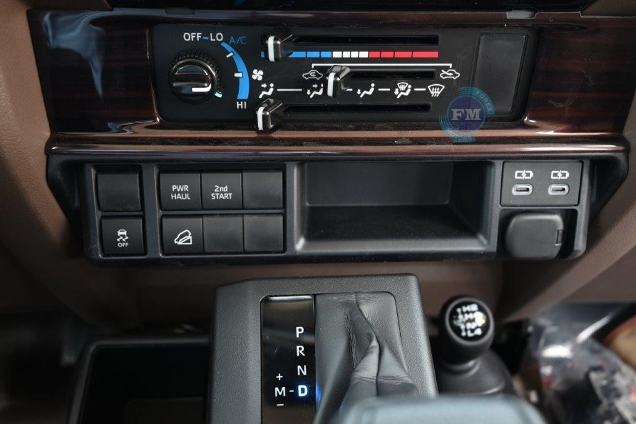 Toyota Land Cruiser Pick Up Double Cab SDLX 2.8L Diesel 4WD 5 Seater Automatic