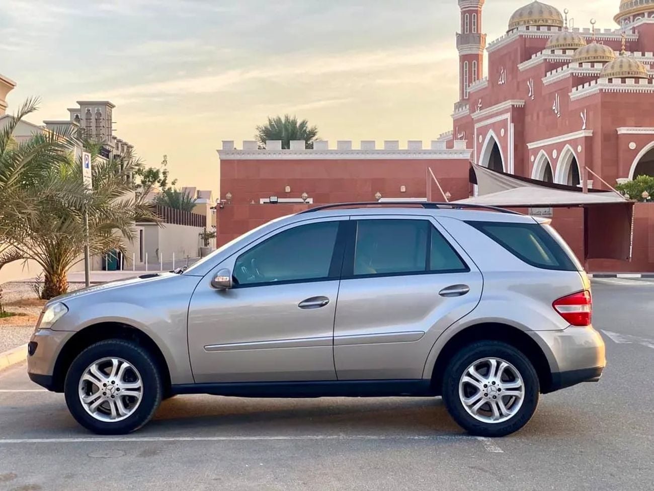 مرسيدس بنز ML 350 AGENCY SERVICED MERCEDES ML-350 AMG 4MATIC || ORIGINAL PAINT