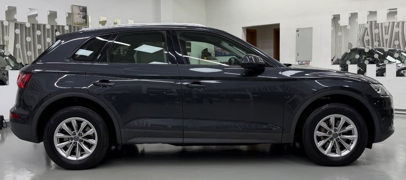 Audi Q5 45 TFSI Quattro Basic 2.0L