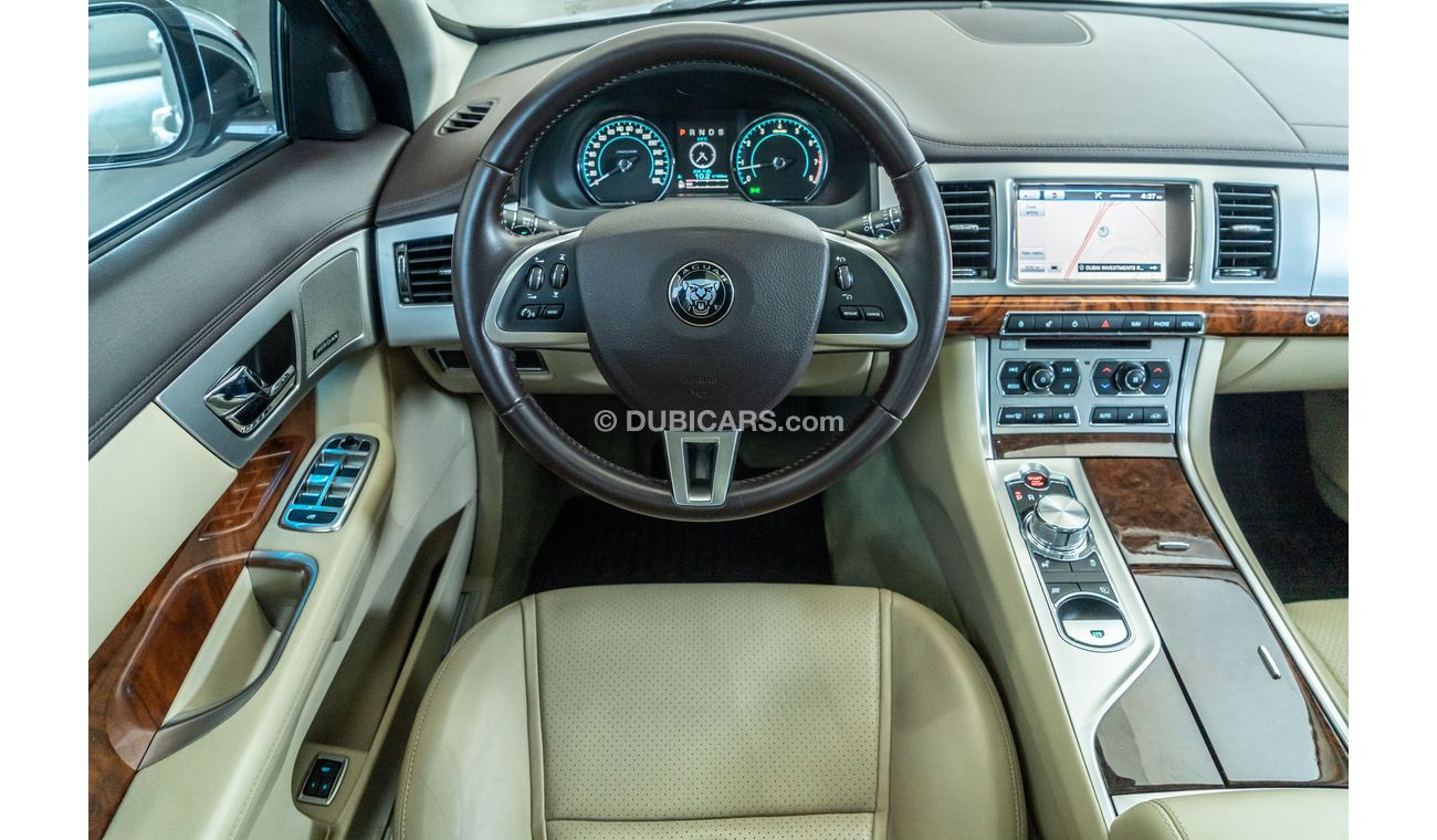 Jaguar XF 2015 Jaguar XF 3.0L V6 Supercharged Premium Luxury Edition / Extended Jaguar Warranty