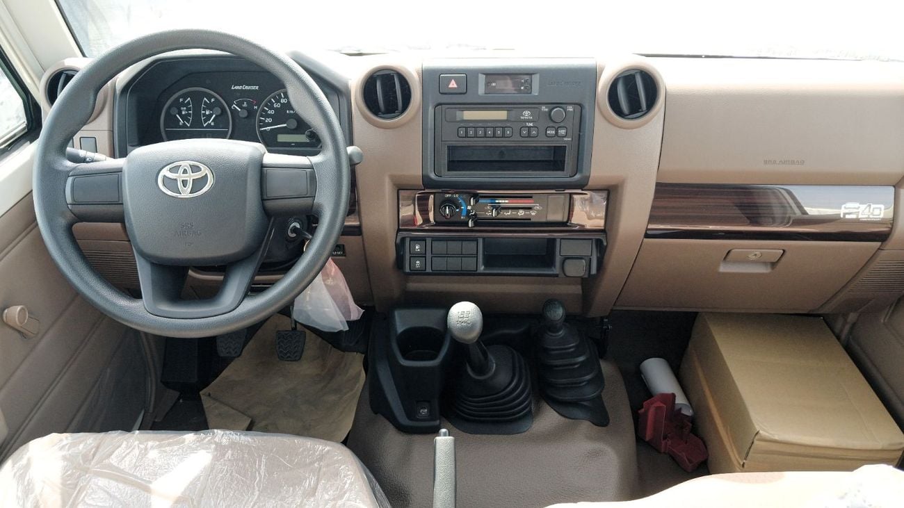 Toyota Land Cruiser Pick Up Toyota LC79 2.8L Diesel Manual SC Pickup 2025YM