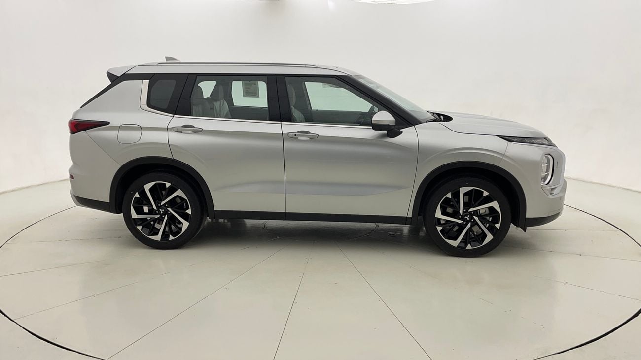 Mitsubishi Outlander HIGHLINE 2.5 | Zero Down Payment | Home Test Drive