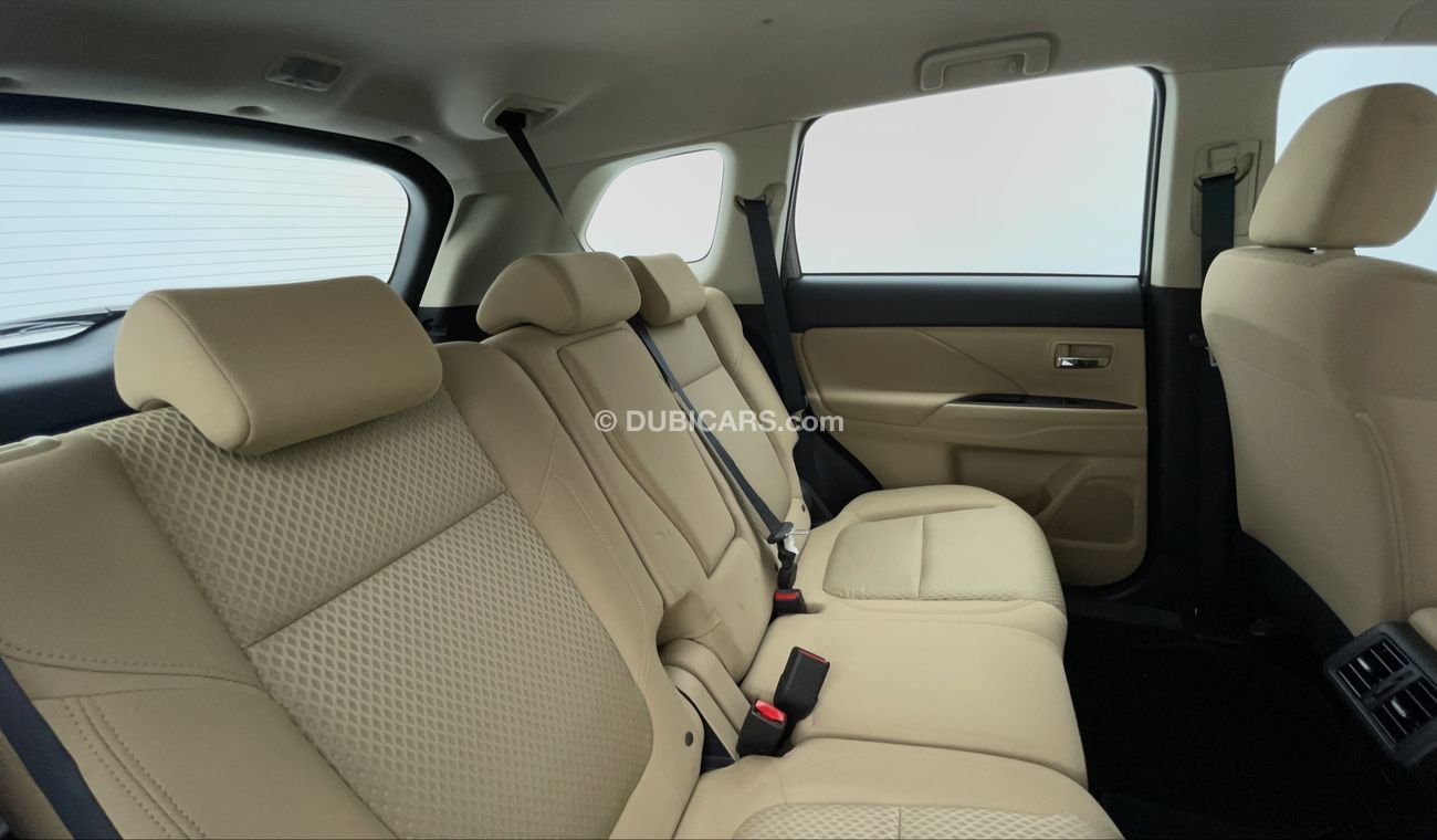 Mitsubishi Outlander GLX LOWLINE 4WD 2.4 | Zero Down Payment | Free Home Test Drive