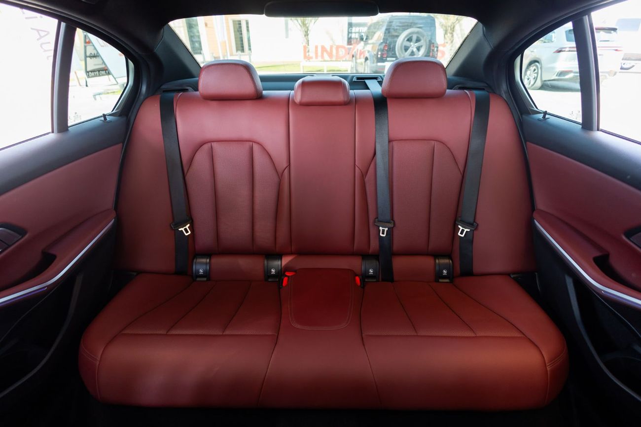 BMW 330i M Sport 2.0L (255 HP)