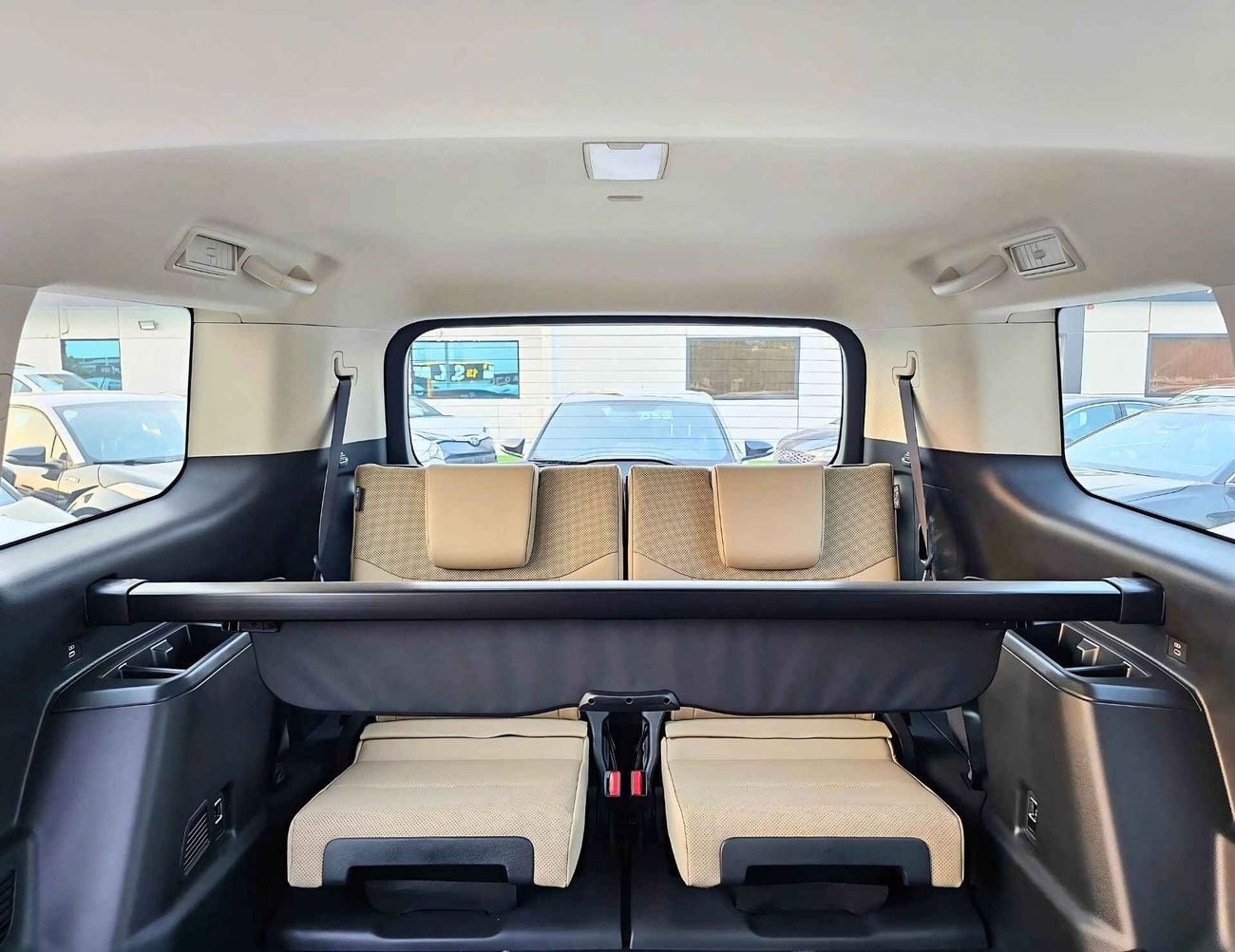Toyota Prado All Rounder | 2.4l V4 Petrol | Sunroof | Fridge | Leather Seats | Big Dvd | Seats Ventilation