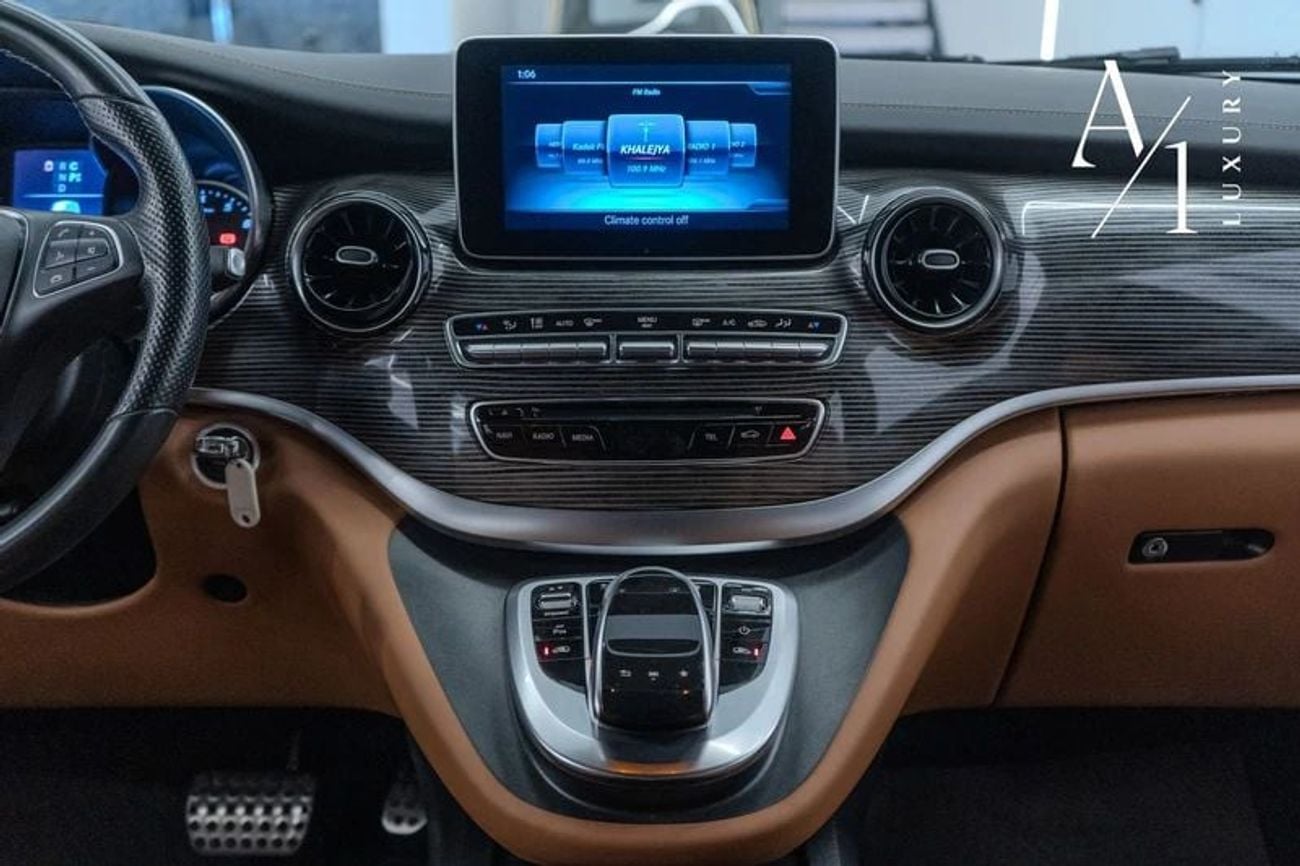 Mercedes Benz V 250 2020 Mercedes V250, GCC spec, Brabus kit, Perfect Condition