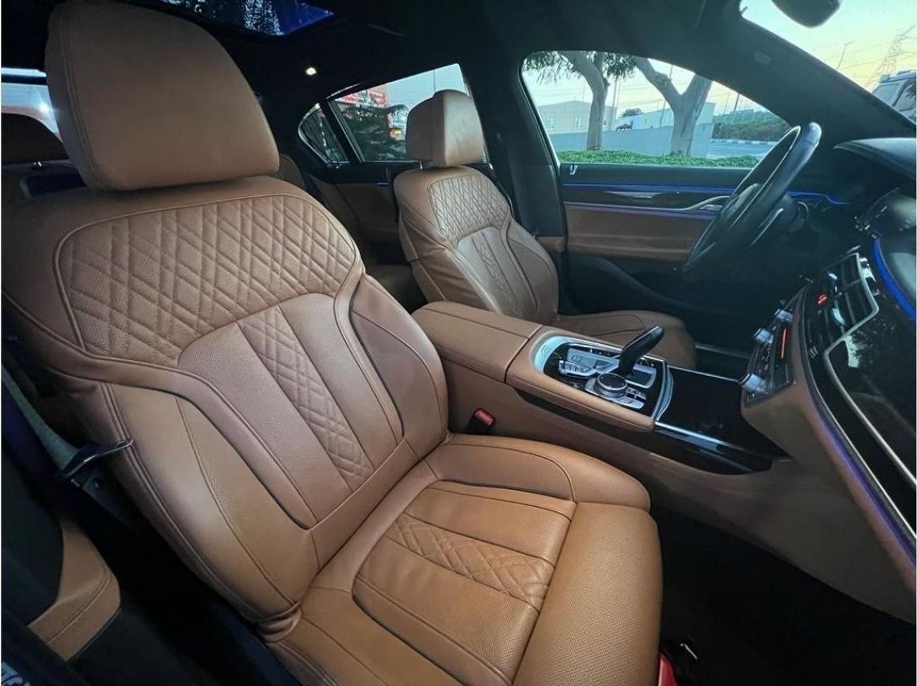 BMW 730Li Luxury M Sport Package BMW 730LI M PACKAGE 2022 GCC EXCLUSIVE WITH RADAR TOP OF RANGE UNDER WARRANTY