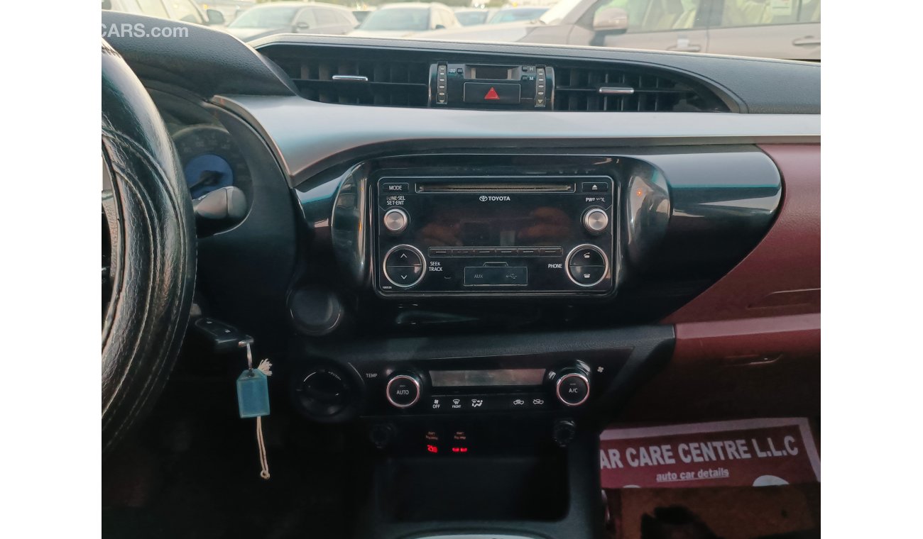 Toyota Hilux 2.4L  Petrol, Manual Gear Box / Leather Seats / 4X4 (LOT # 94920)