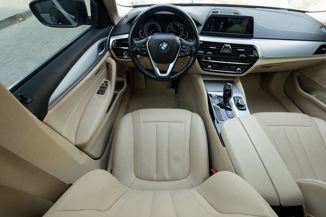 BMW 520i TARGA 4S BMW 5 Series 520 2019 GCC specs for 1,171.00 AED monthly
