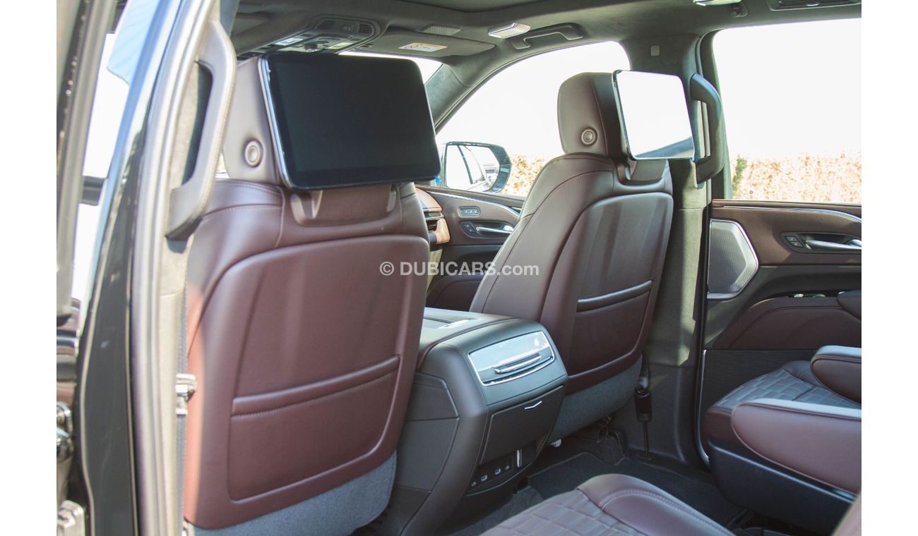 Cadillac Escalade Escallade ESV 600 Long Wheel Base.