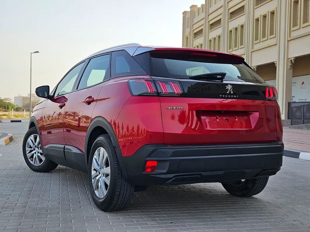بيجو 3008 Active Plus | GCC Specs | Premium Condition Low KM Mid Sized SUV With Bank Loan