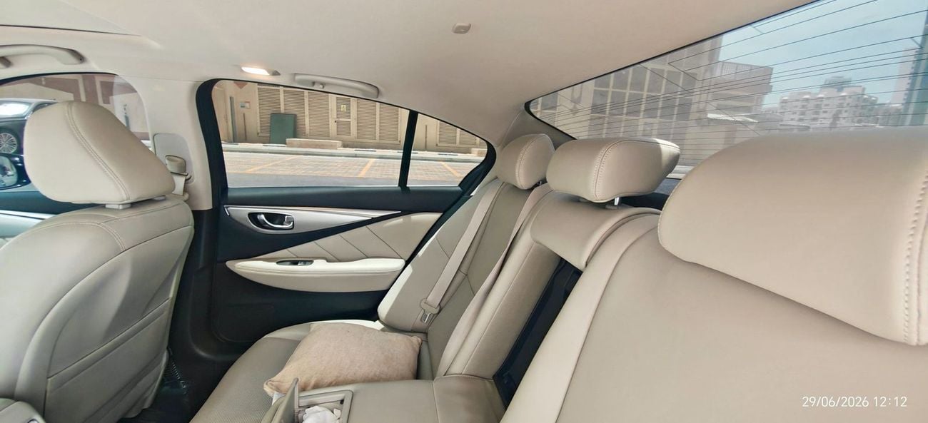 Infiniti Q50 Luxe