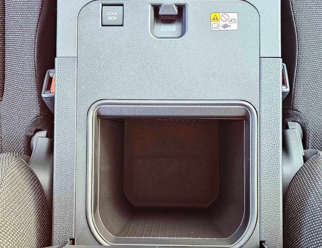 تويوتا برادو ALL ROUNDER TURBO STD / 2.8L DIESEL V4 / SUNROOF, COOL BOX, FABRIC SEATS / CODE#P28AR2